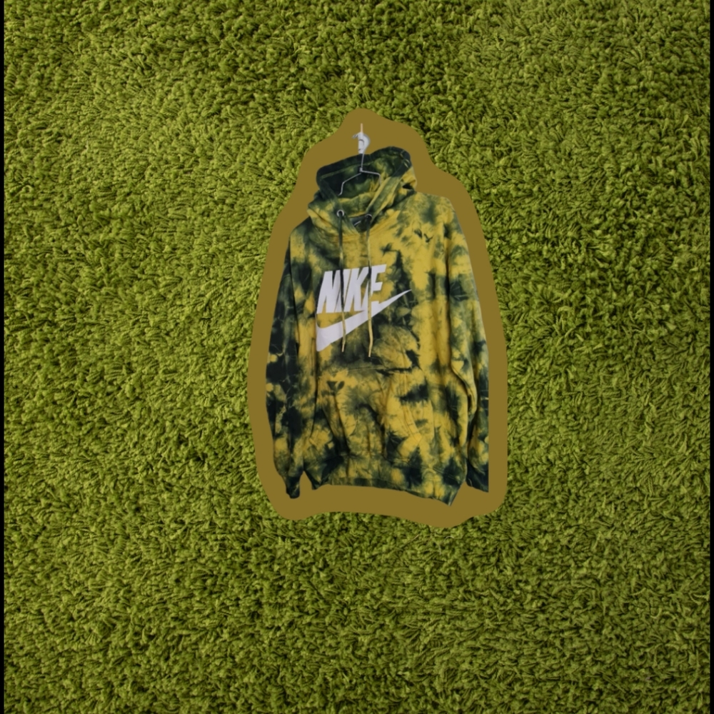 Nike sweater size large